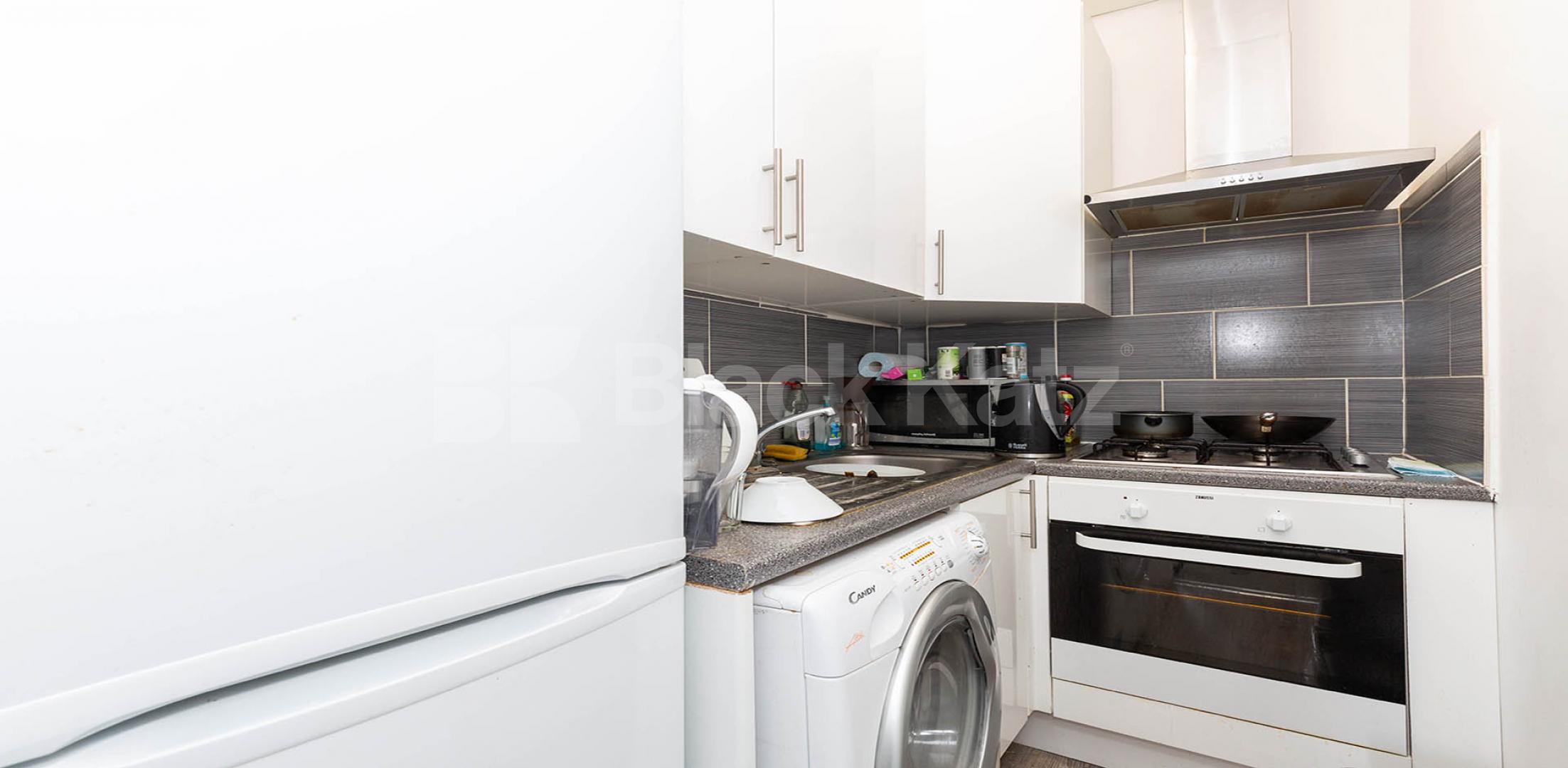 			NEW INSTRUCTION!, 2 Bedroom, 1 bath, 1 reception Flat			 Holloway Road, ARCHWAY